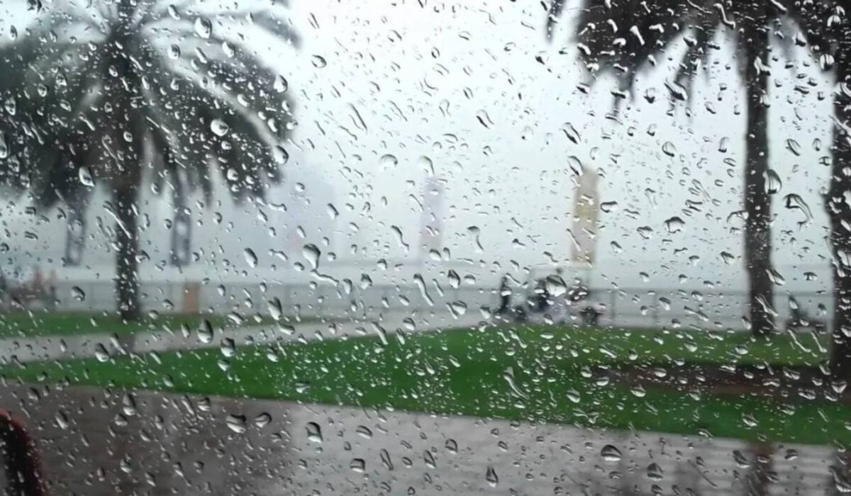 “عاجل” استمرار هطول الأمطار ما بين المتوسطة والغزيرة على بعض المناطق في المملكة