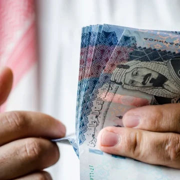 سعر صرف الريال السعودي أمام الجنيه المصري اليوم الثلاثاء 30 أبريل 2024